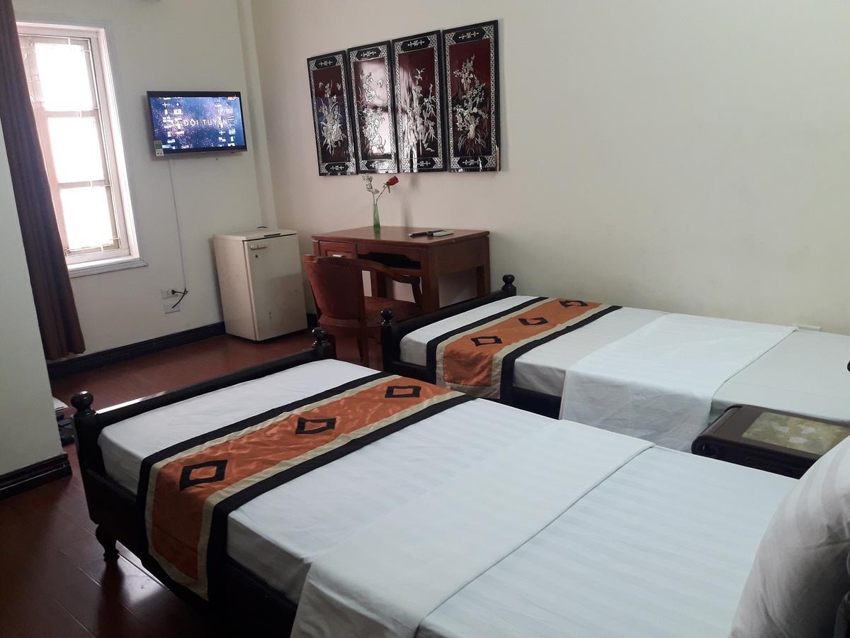 Hanoi Golden Moon Guest House & Travel Buitenkant foto