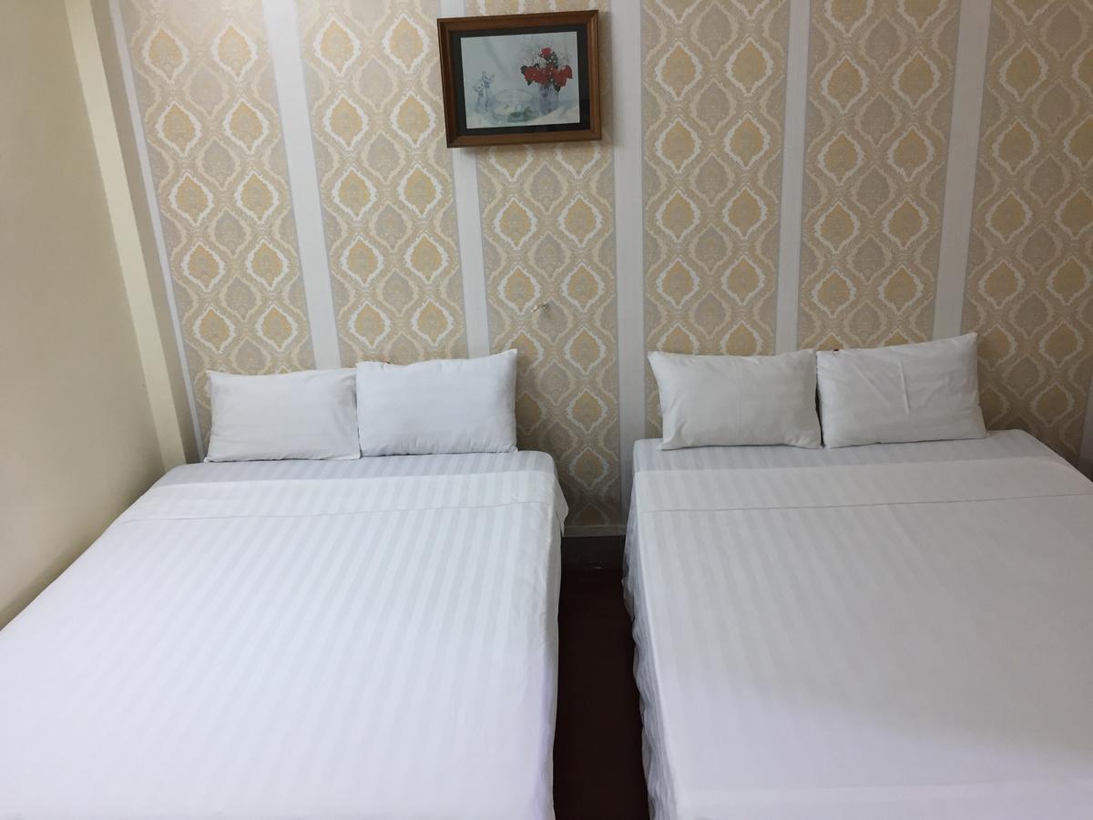 Hanoi Golden Moon Guest House & Travel Buitenkant foto